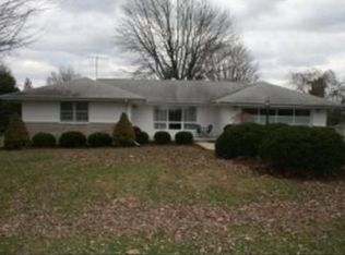 504 N 14th St, Mitchell, IN 47446
