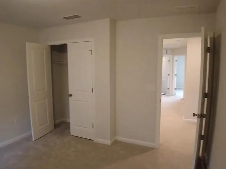 806 McKenzie Park Ter — Photo 20