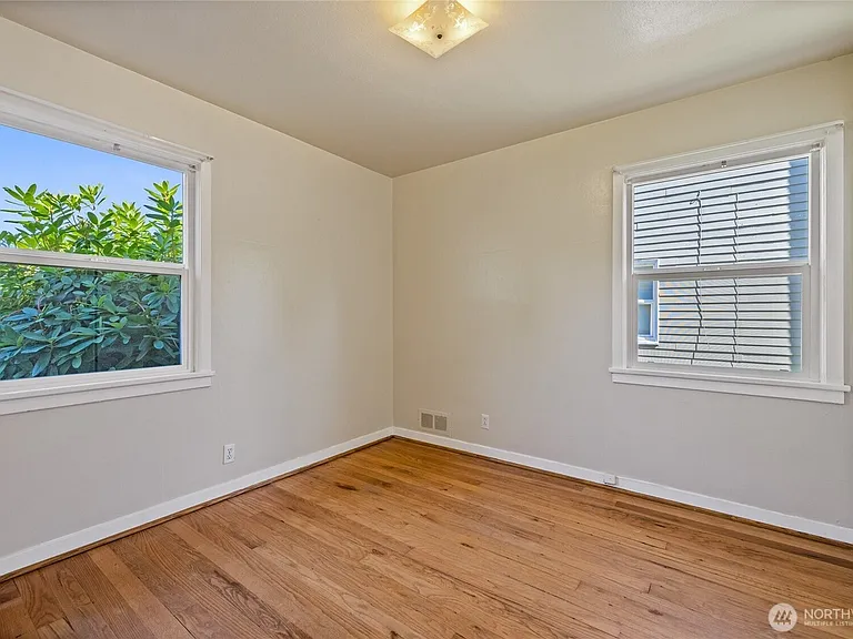 1010 N Union Ave — Photo 13