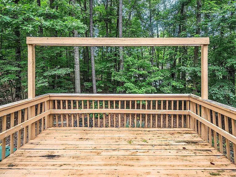 1010 Castalia Dr — Photo 8