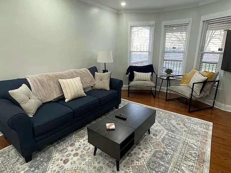 1st image of 39 Bremen St #2