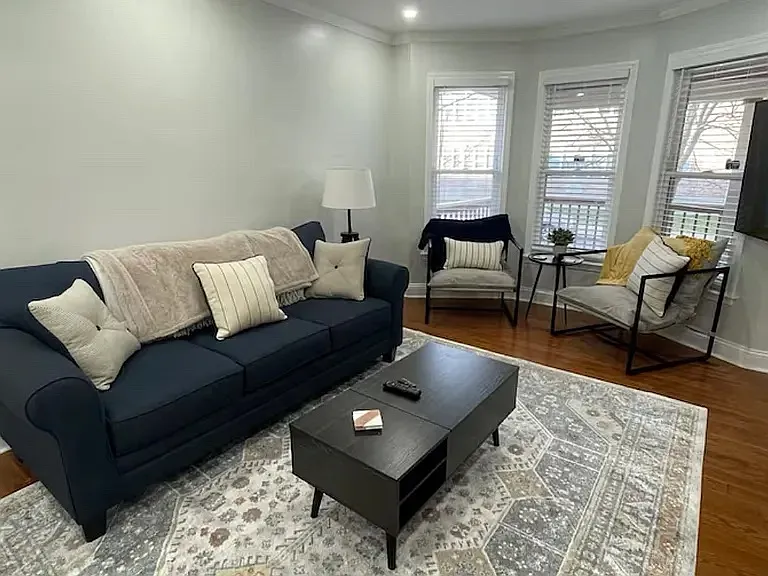 39 Bremen St #2