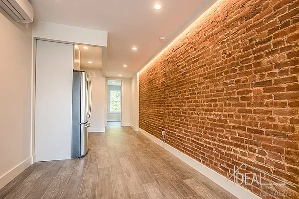 Rented by Ideal Properties Group | media 4