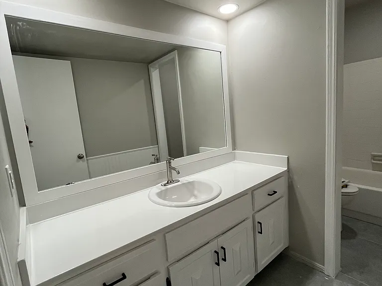 6729 S Richmond Ave #530 — Photo 7