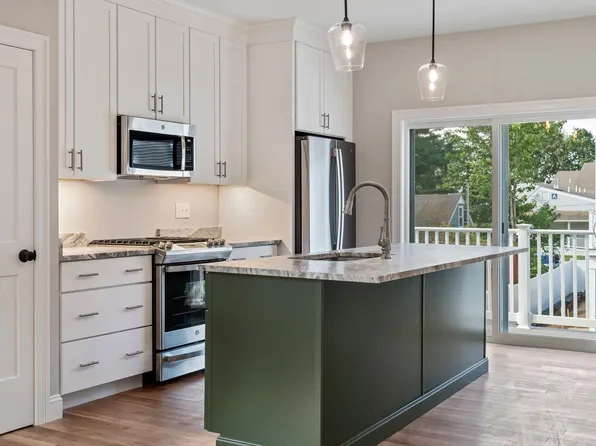12 Juniper Lane, Portsmouth, NH 03801