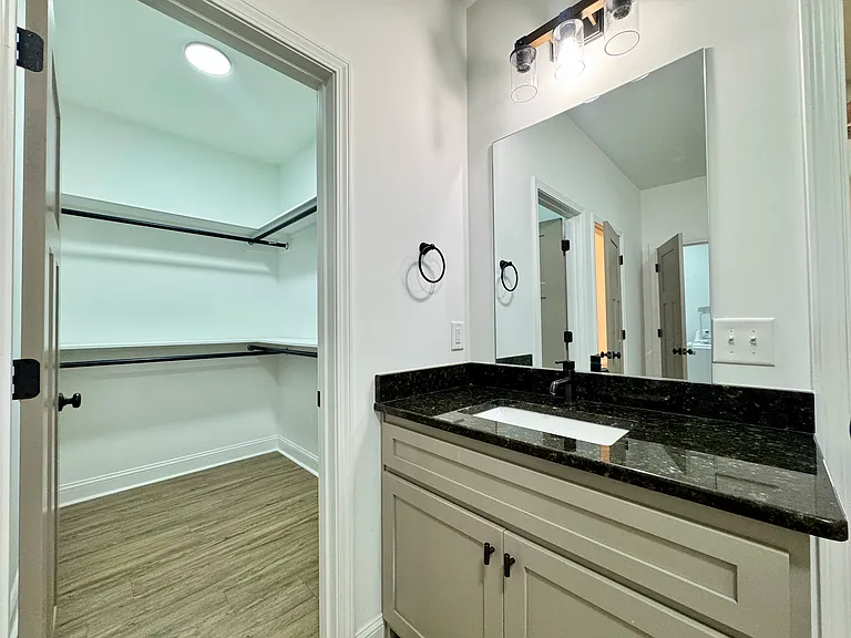 Main Bath Closet 1 - 7'3"x5'0"