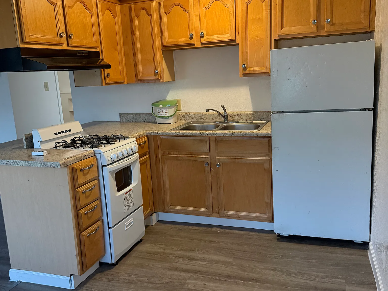413 Harbor Blvd — Photo 2