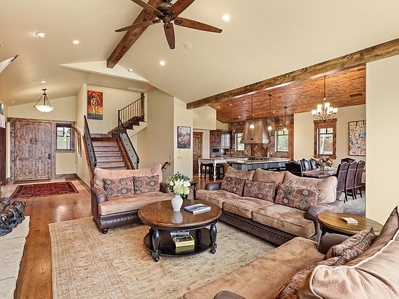 3rd image of 4118 Crystal Bridge Dr