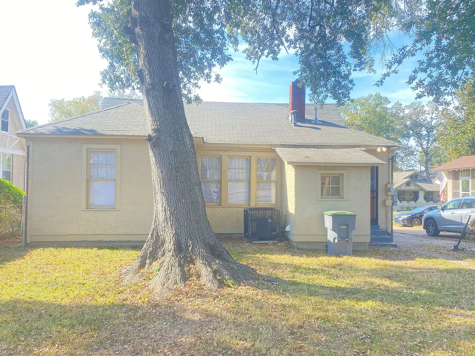 884 N Belvedere Blvd — Photo 4
