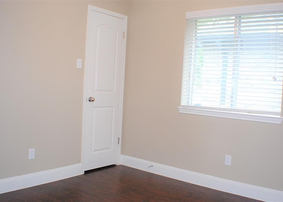 2nd image of 7106 Buchanan Dr