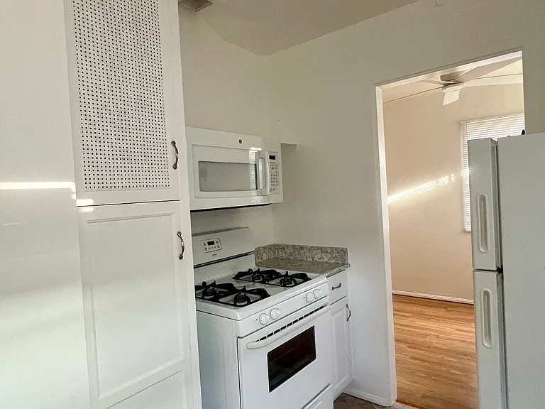 4434 Park Blvd — Photo 7