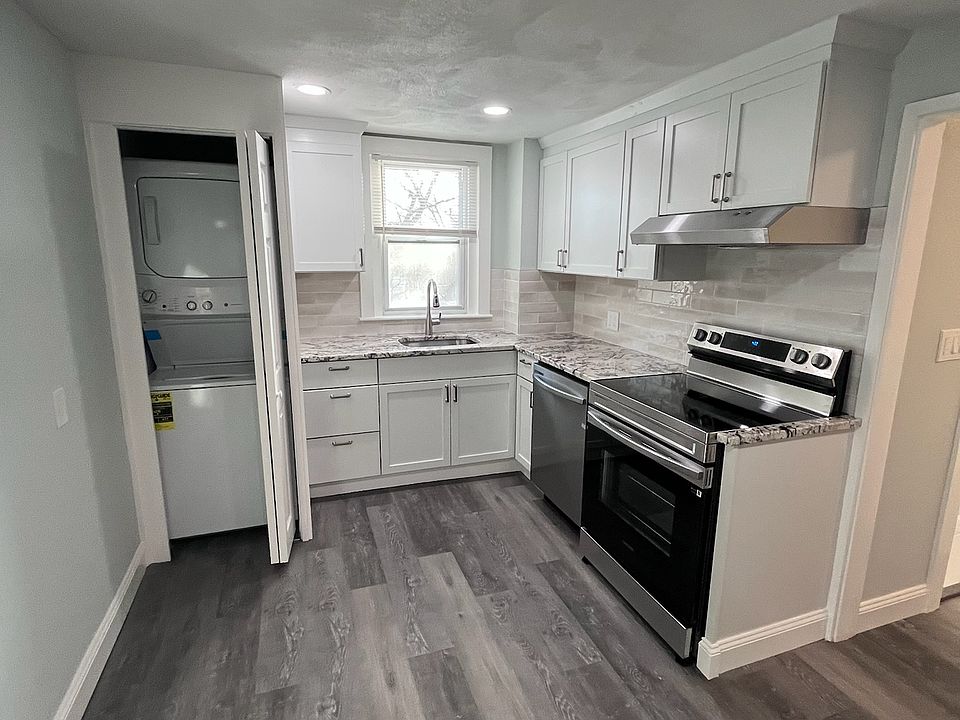 Picture of another recent project with the same contractor and similar finishes.