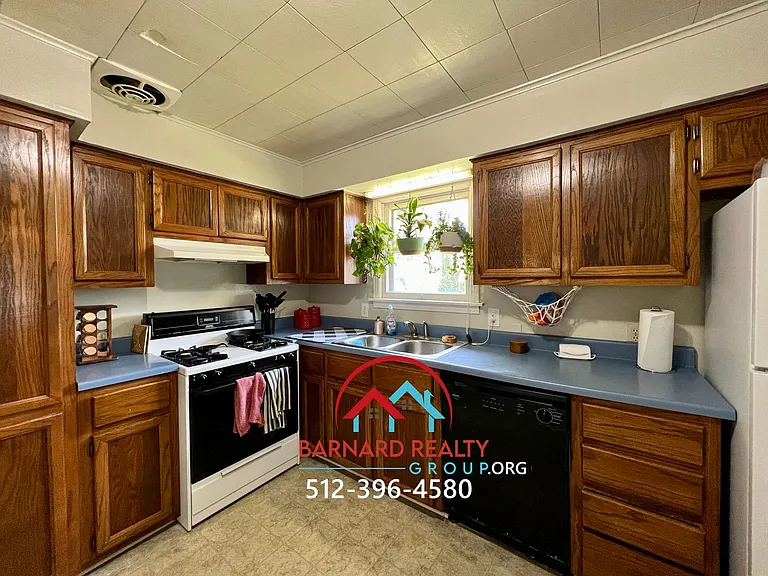 1007 N Lbj Dr — Photo 11