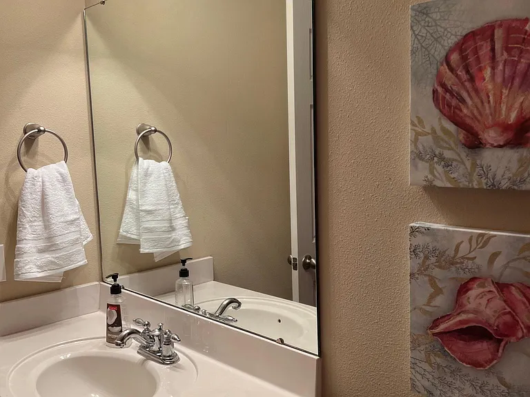 221 Primrose Dr — Photo 19