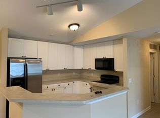 762 Hidden Springs Dr, Lewis Center, OH 43035