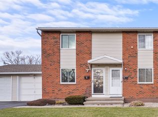 12 Fox Run, Rochester, NY 14606
