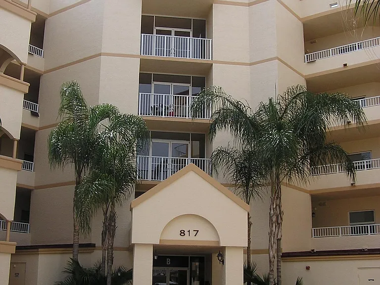 817 Mystic Dr #302 — Photo 2