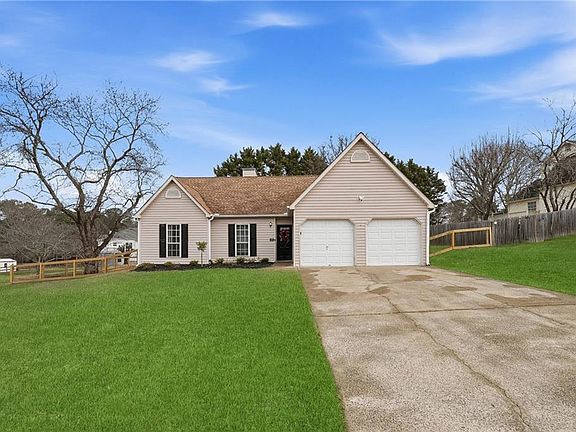 2nd image of 1320 Paddocks Way