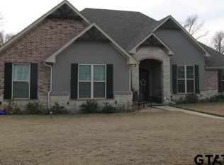 118 Nathan Dr, Chandler, TX