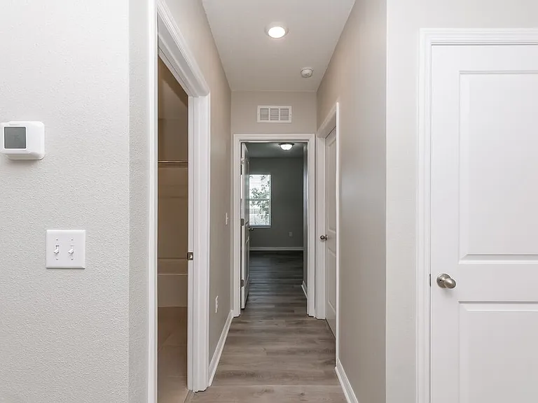 10988 Carlton Fields Dr — Photo 14