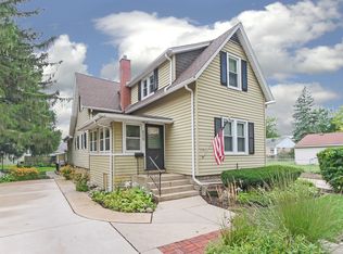 1541 E Algonquin Rd, Des Plaines, IL 60016