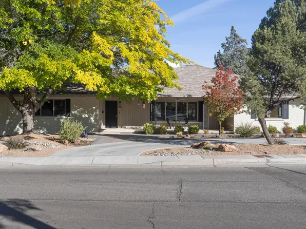 924 Valverde Dr SE, Albuquerque, NM 87108