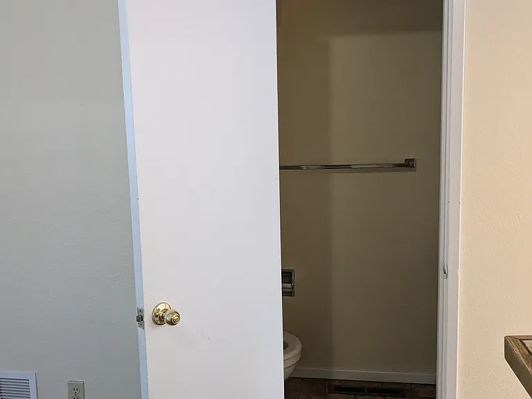 1225 N Sierra St #3 — Photo 4