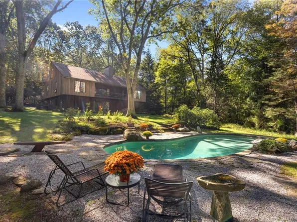 26-1 Cove Road, Lyme, CT 06371