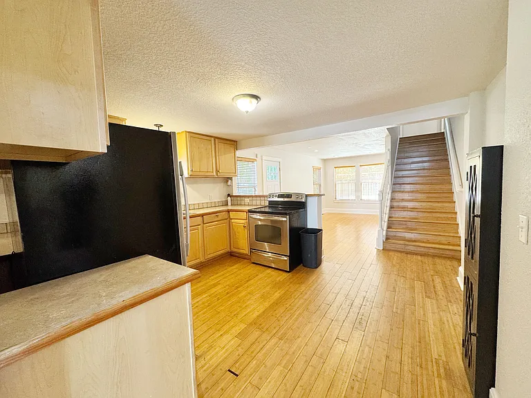 120 N Washington Ave — Photo 5