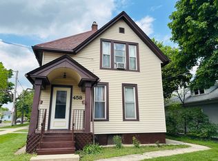 458 Morgan St, Elgin, IL 60123