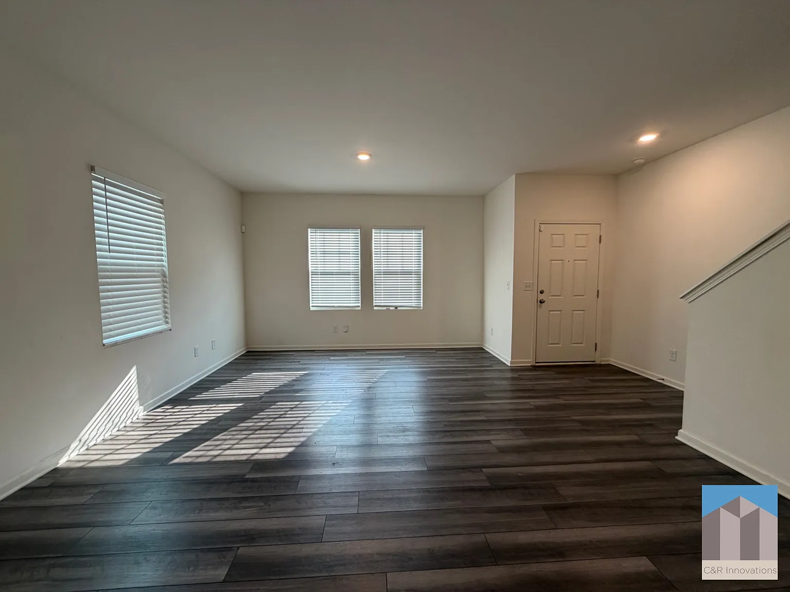 3 bed, 2.5 bath, 1594 sqft, $2,200 — Photo 2