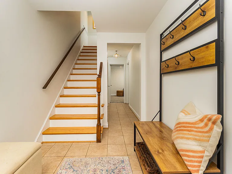 2320 Sanford St — Photo 22