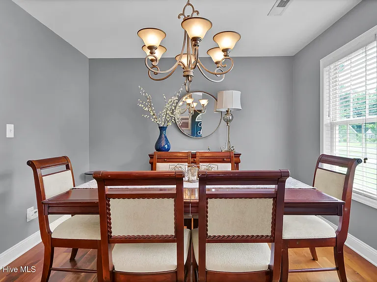 305 Lafayette St — Photo 11
