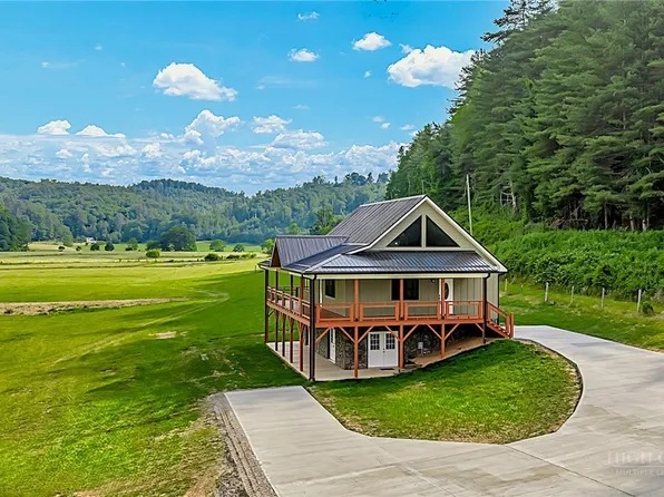 180 South Fork Farm Lane, West Jefferson, NC 28694