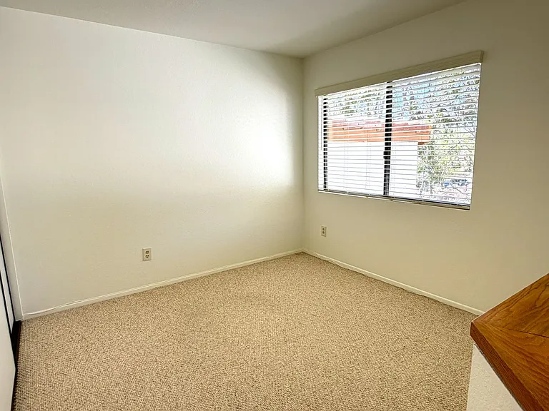 2060 Coolngreen Ln — Photo 8