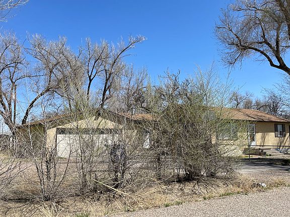 3rd image of 30915 Barnett Rd