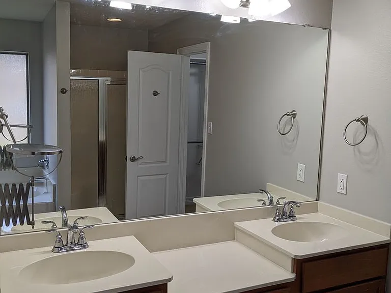 5805 Thompson Pl — Photo 25