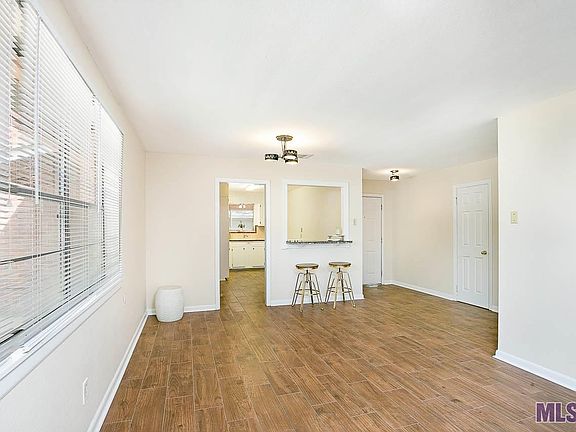 3rd image of 1055 Highland Park Dr
