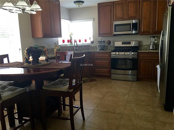 3rd image of 4514 Buddy Holly Ct