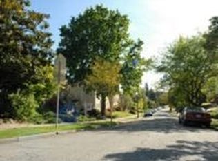 1037 Sunnyhills Rd, Oakland, CA 94610