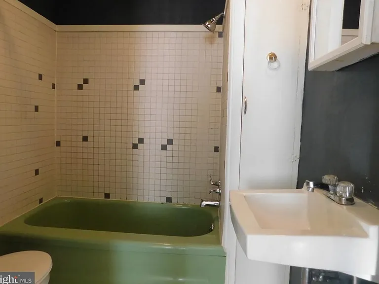 311 N Braddock St #3 — Photo 5