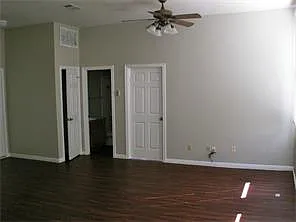 2 bed, 2.0 bath, 842 sqft, $1,195 — Photo 2