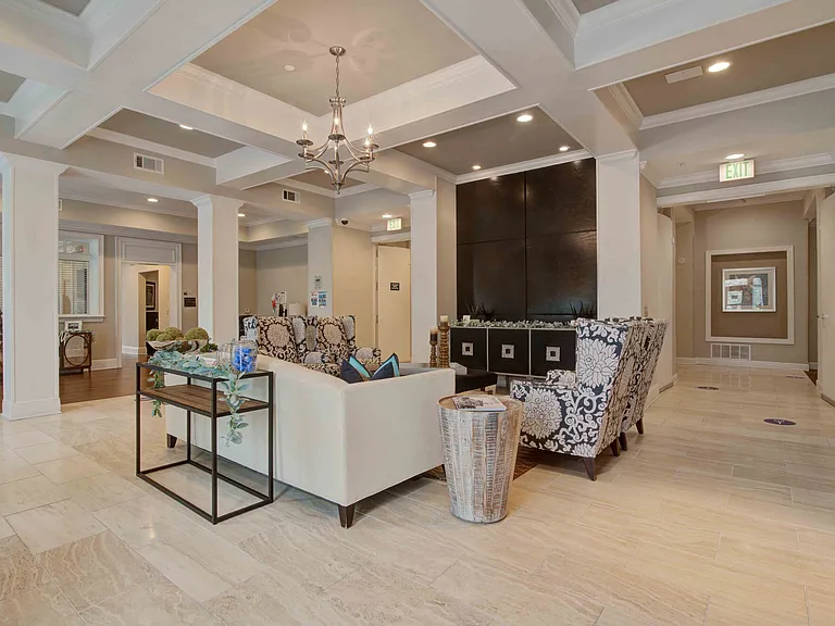 IMT Franklin Gateway — Photo 18