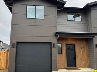 1249 Arcadia Dr, Eugene, OR 97401