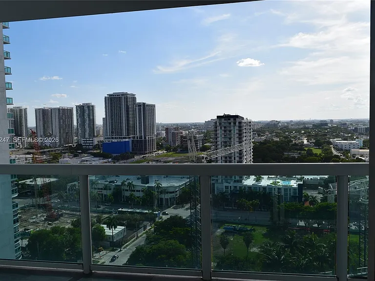1800 N Bayshore Dr #2310 — Photo 28