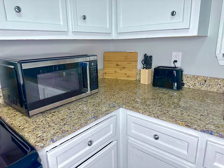 8 Stanford Ct — Photo 10