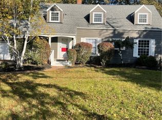 1683 Richmond Rd, Lyndhurst, OH 44124