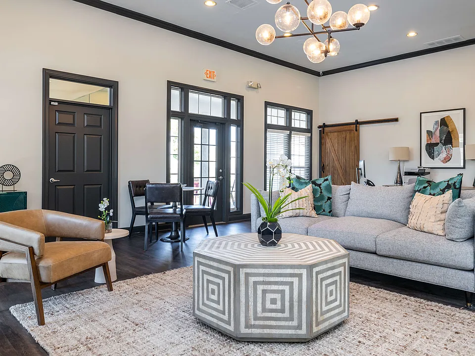 Centennial Park Apartments