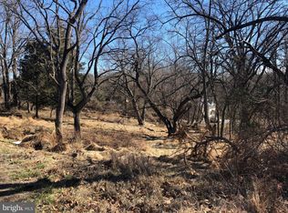 5813 Pine St, Rockville, MD 20855