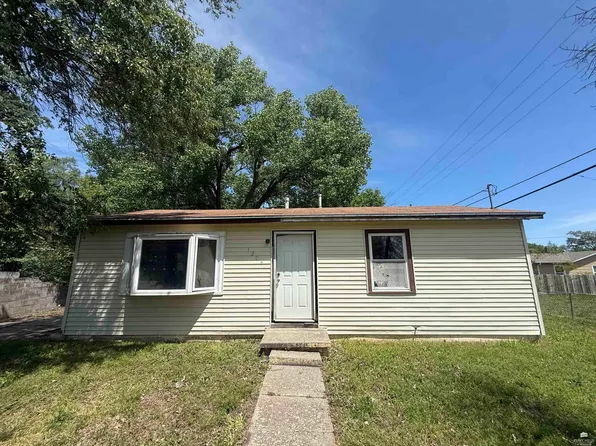 1204 Downtain St, Junction City, KS 66441